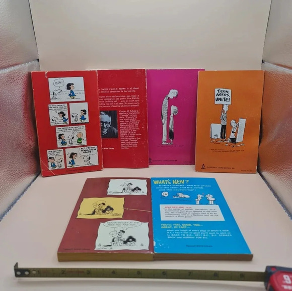 Vtg Comic Paperback Lot Snoopy Charlie Brown Tumbleweeds B.C. Charles Schultz - Picture 3 of 3